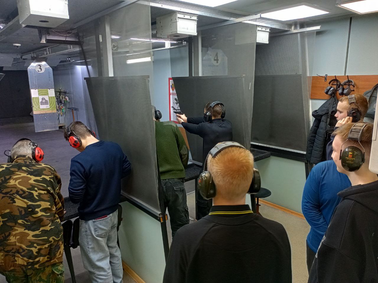 Огневая подготовка студентов Королёвского филиала МЮИ  