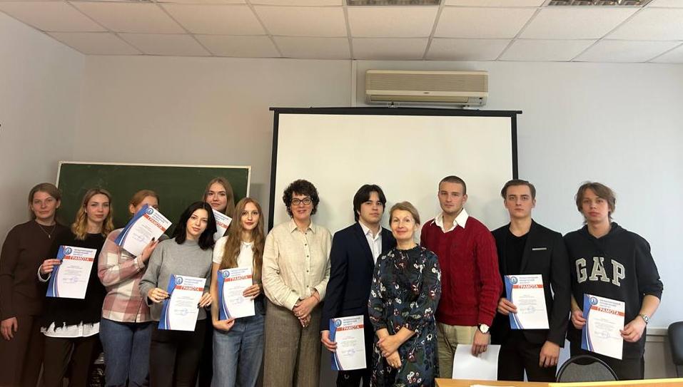 Участие в учебном процессе руководителей - практиков!