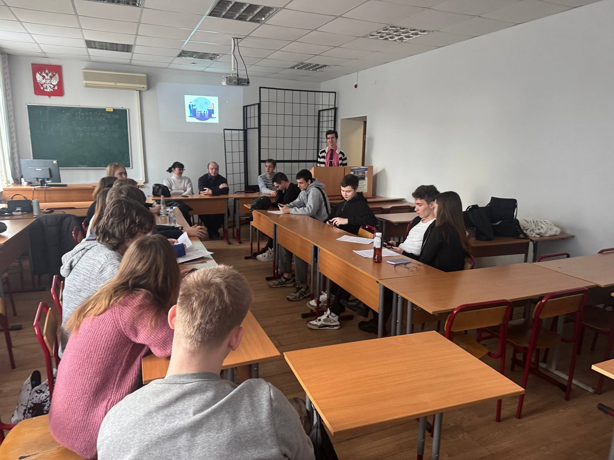 Командные дебаты, посвящённые вопросу уголовно-правовых проблем квалификации оказания сексуальных услуг и сопровождающих их факторов общественной опасности