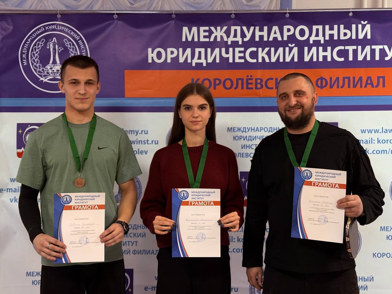 Ракетки в руки!