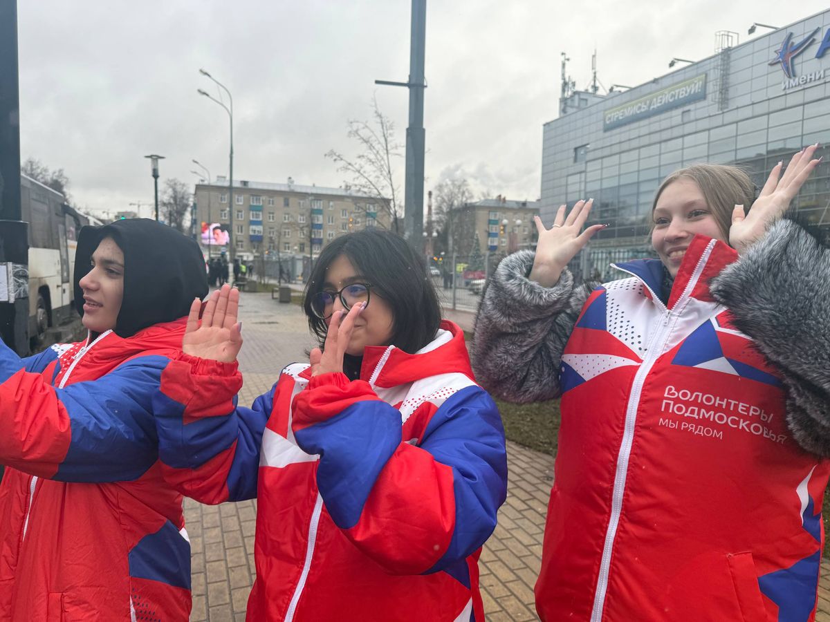 Студенты Колледжа КФ МЮИ: Вклад в Новогоднюю Сказку на Губернаторских Ёлках